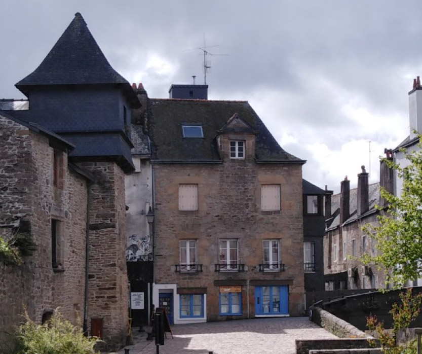 Boutique de La Blanche Hermine, dans le quartier historique de Quimperlé
