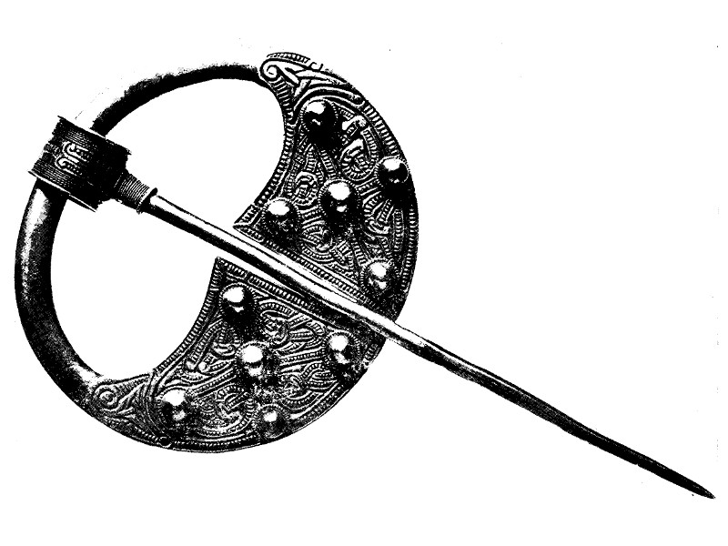 Fibula brooch - Copper Celtic or Nordic/Viking penannular fibula brooch jewel medieval cosplay accessory