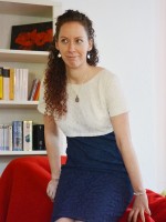 Boucles d'oreilles Argent Arbre de vie bijou spiritualité Modèle Lucie Photographe Julien Lecocq Boucles d'oreilles Argent Arbre de vie bijou spiritualité Modèle Lucie Photographe Julien Lecocq